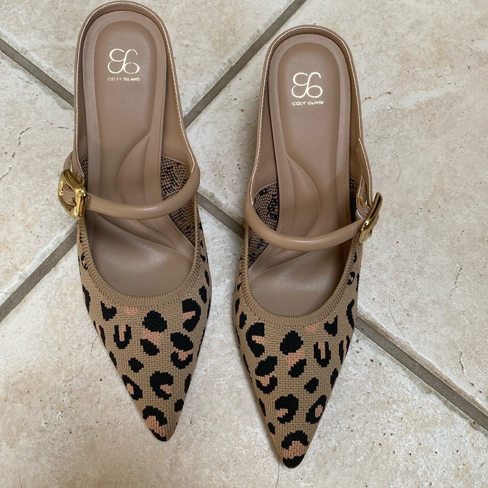 Cosy Island leopard sling back mule